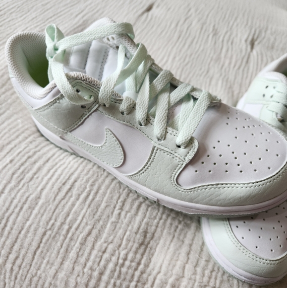 Nike Low Dunk next Nature White Mint - Picture 1 of 4